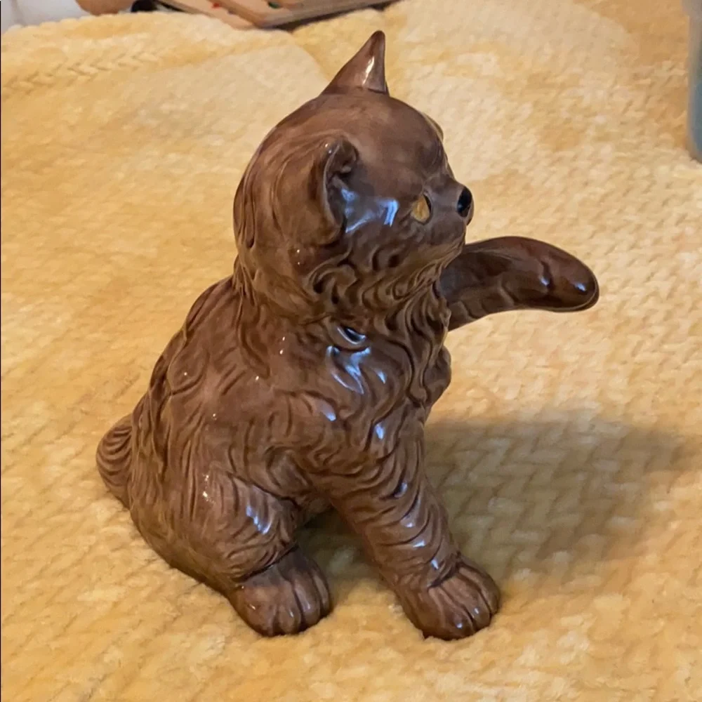 Brown Ceramic Cat